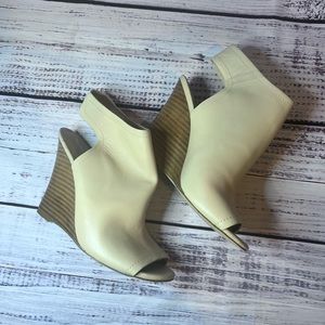 Aldo Joost Leather Wedge Heels Size 7 (37.5) - Bone
